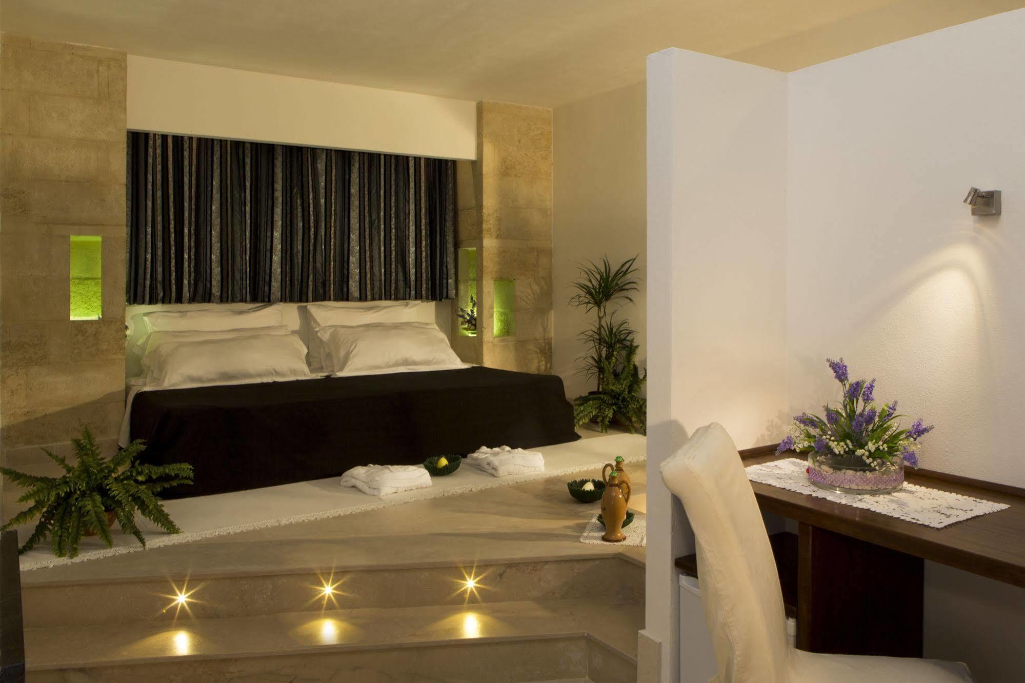 Masseria Quadrelli Bed & Breakfast Sanarica Eksteriør bilde